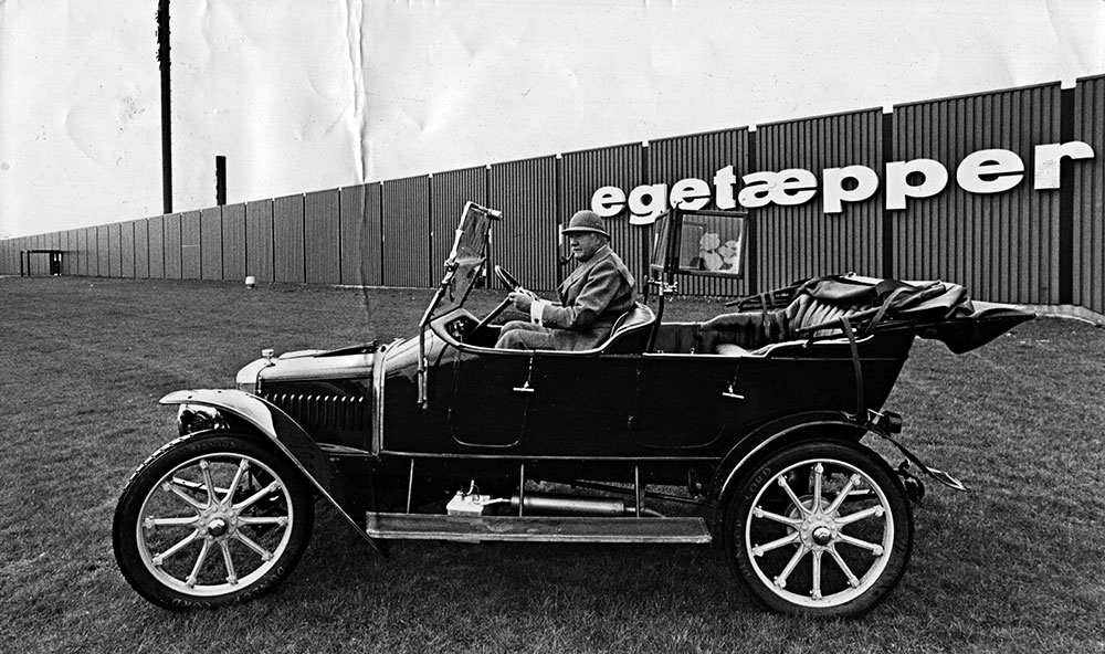 1930_04